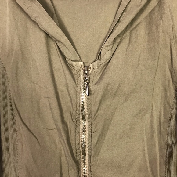 Barbara Lesser ZipUp Taupe Ribbed ShortSleeve Top - Picture 2 of 5